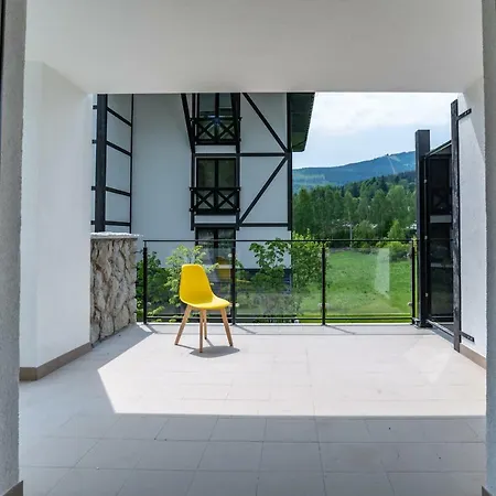 Amira W Kompleksie Piano Apartment Swieradow-Zdroj