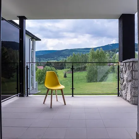 Amira W Kompleksie Piano *